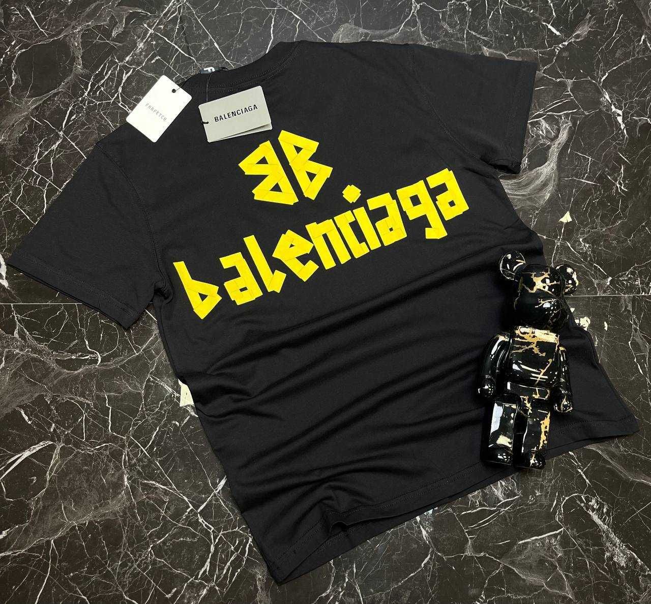 Люксова футболка Balenciaga