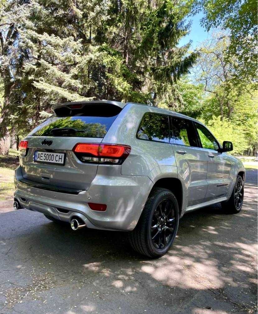 Обвіс SRT-8 на Jeep Grand Cherokee 01.2017 - 06.2021 PCR7701SRT