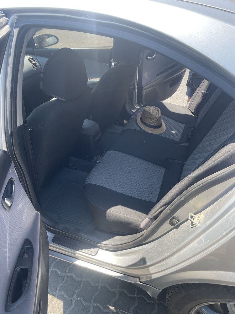 Nissan primera p12 2003 газ бензин 1.6 ручка