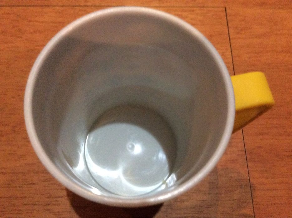 Caneca Nesquik, colheres Chocapic e flippers Mimosa