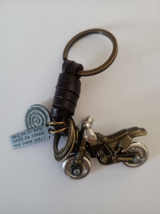 Motor motocykl motor motorek brelok breloczek zawieszka vintage retro