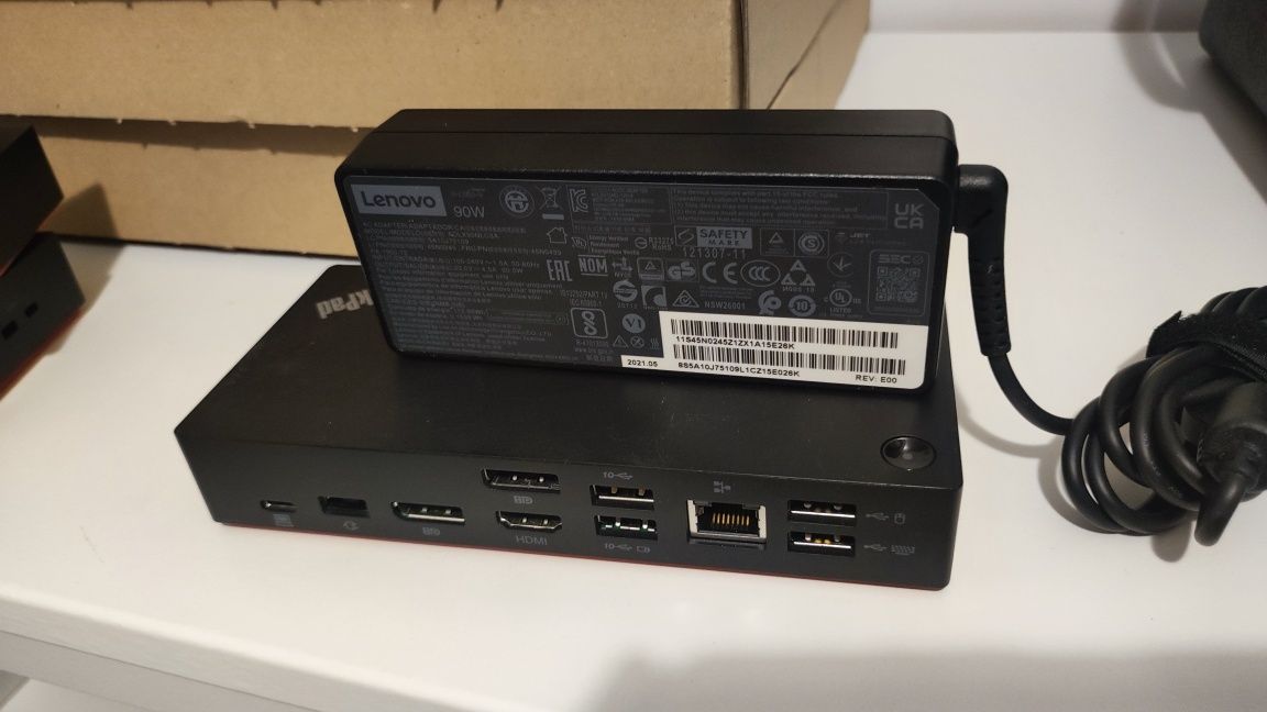 $002 Stacja dokująca Lenovo ThinkPad 0090EU 40AS FV23