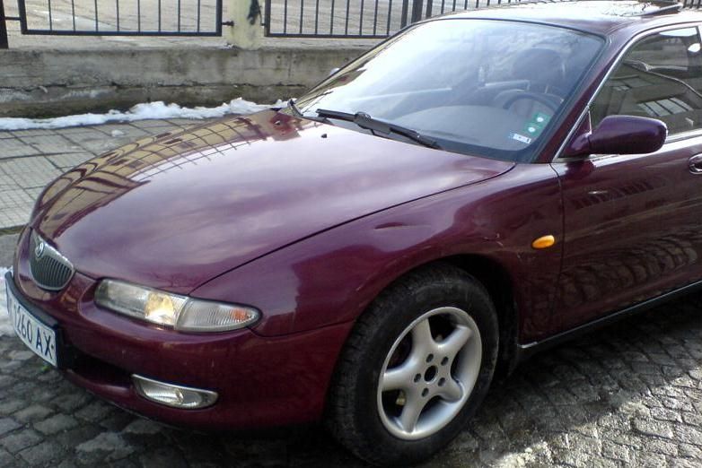 Продам решетка радиатора Мазда GF кседос 6