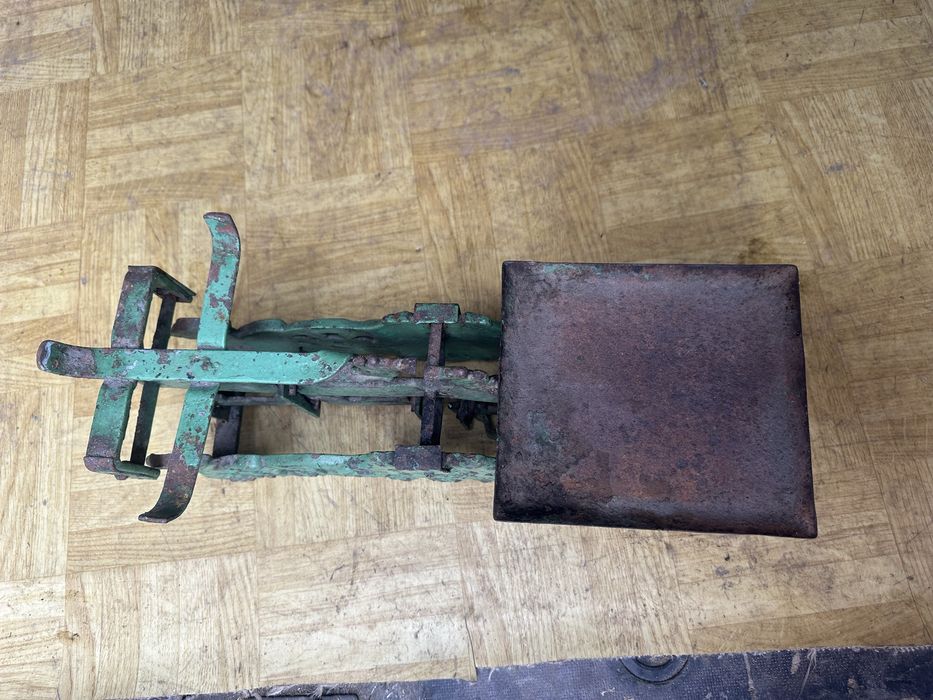 Stara waga szalkowa kaczki