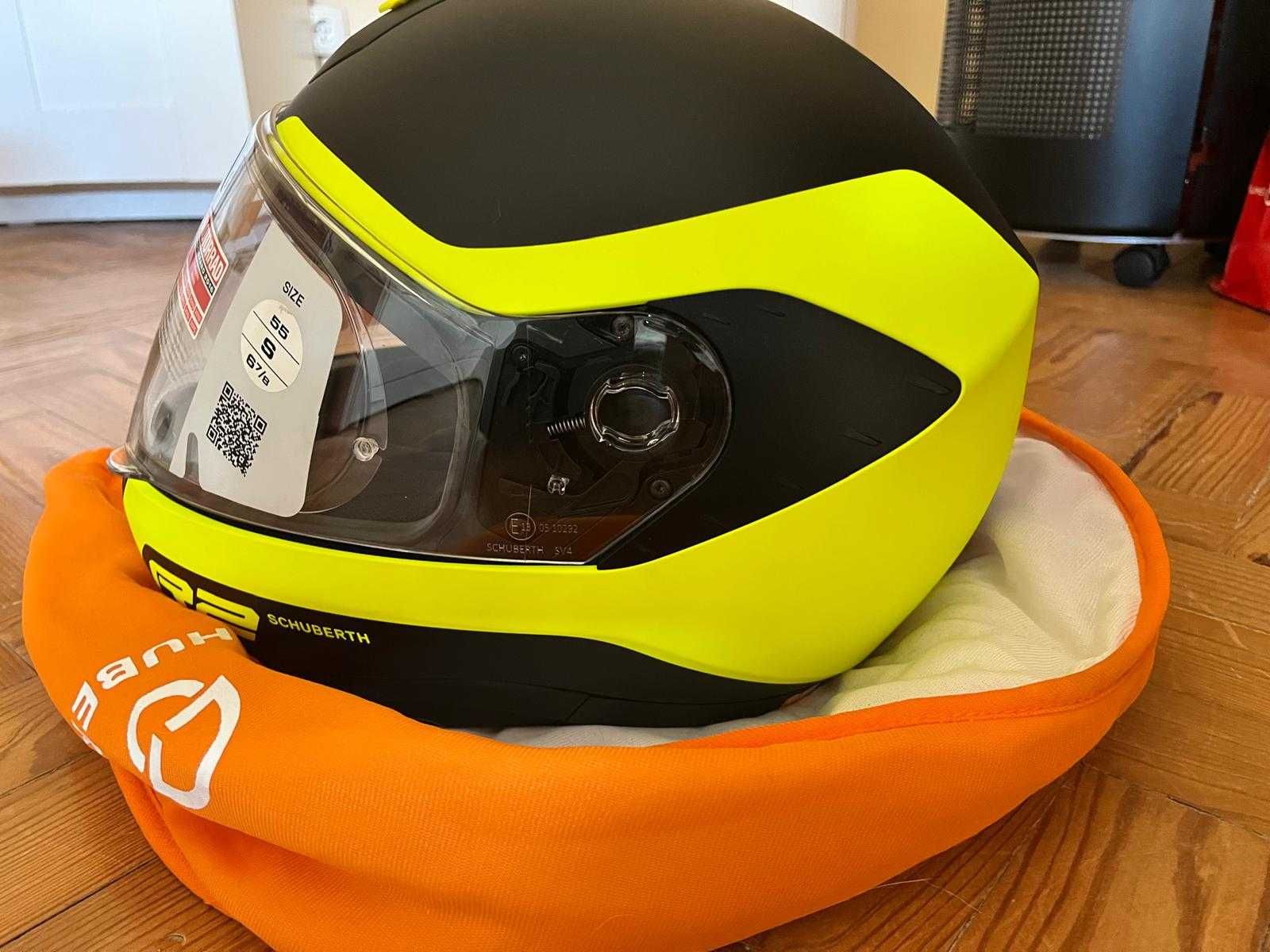 Capacete de mota tamanho S - NOVO