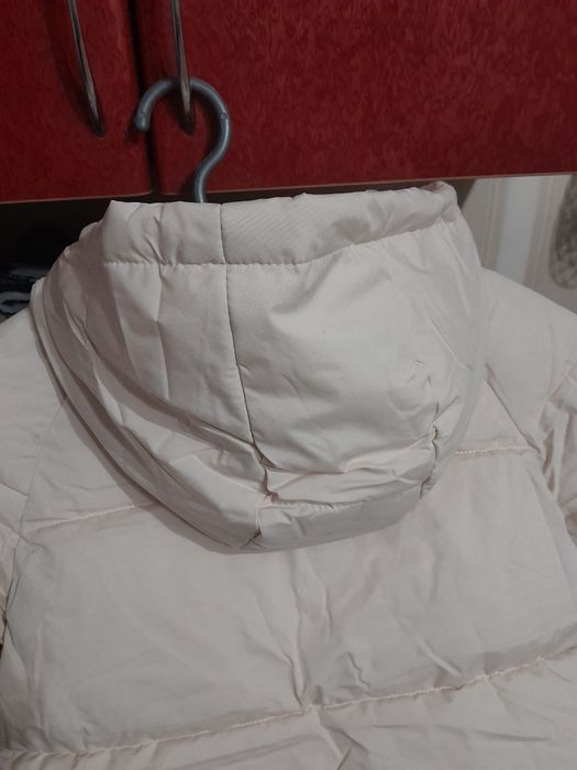 Куртка нова для дівчинки