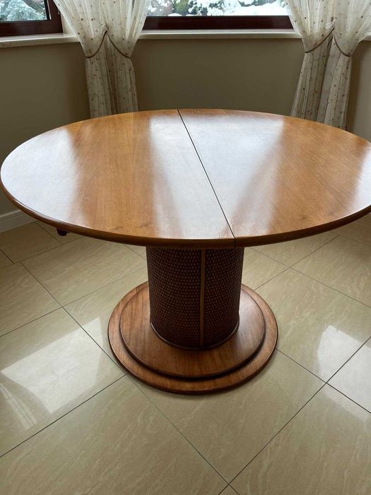 Stół okrągły rozkładany i krzesła WILIMEX