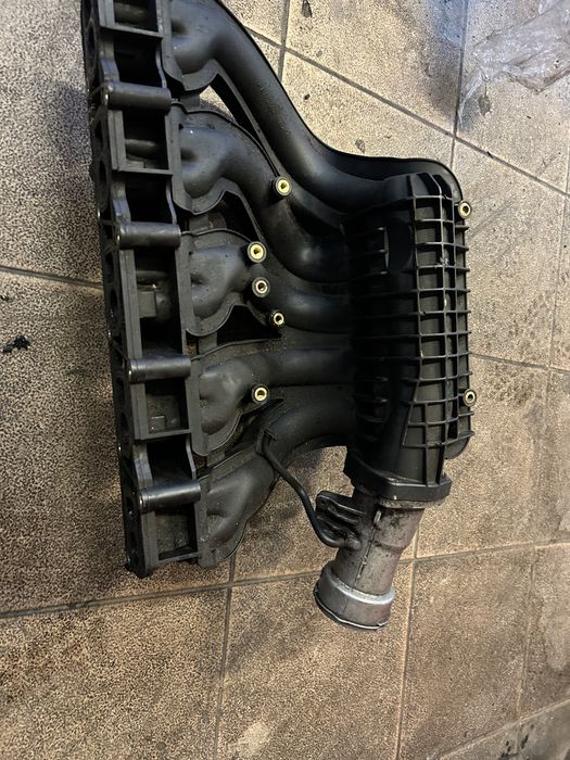 Kolektor ssacy Mercedes  W211  2.7 Cdi