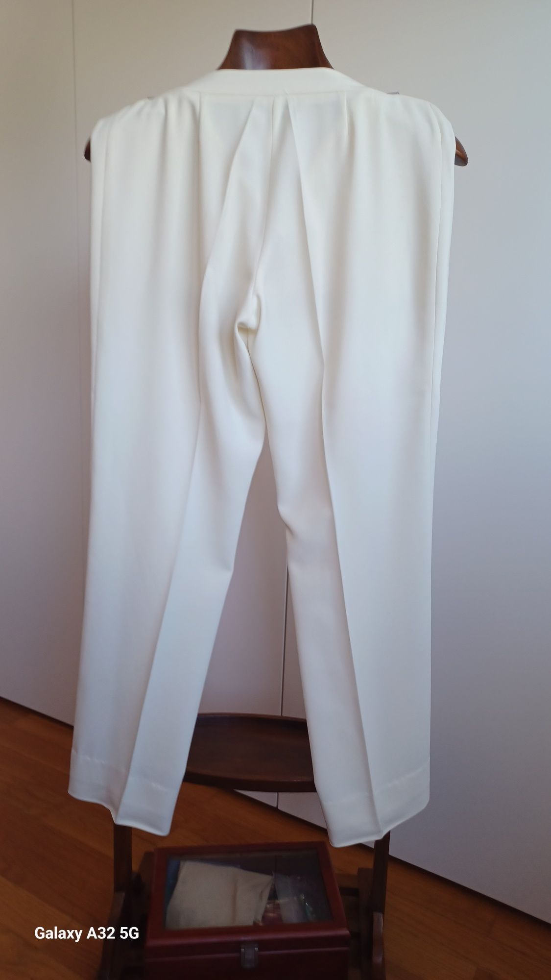 Fato blazer e calças