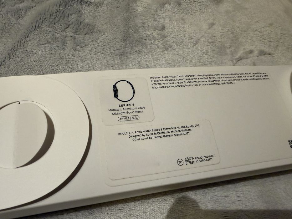 Apple watch 8 45mm zestaw z nowym paskiem