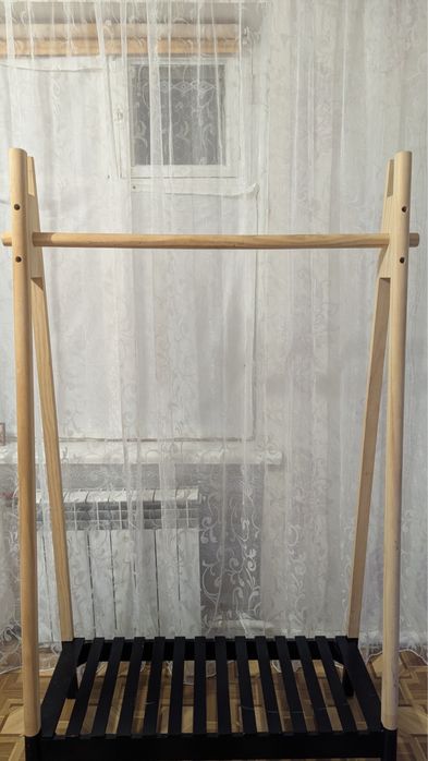 Вішалка пересувна Jennet