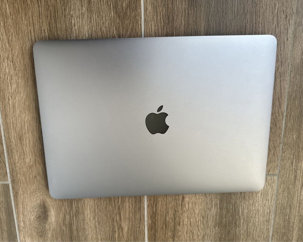 Apple MacBook Pro 13