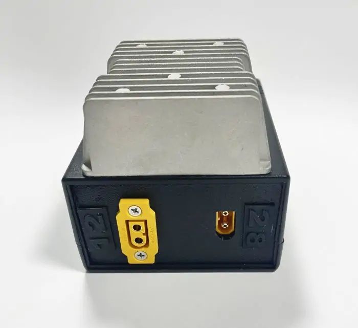Інвертор ( перетворювач ) DC - DC 12 = 28 В