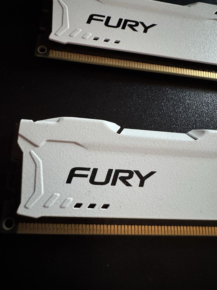 Pamięć RAM HyperX Fury White 8GB (2x4GB) 1600MHz