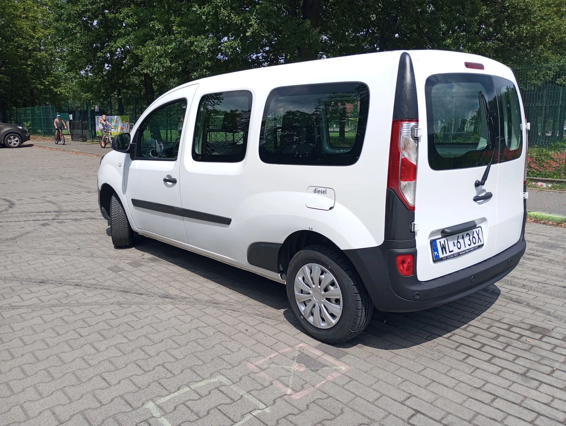 Renault Kangoo MAXI LONG stan jak nowy nowe opony i hamulce i olej vat 23