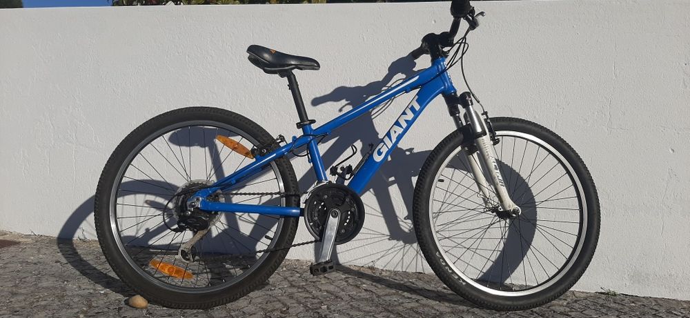 Bicicleta btt Giant roda 24