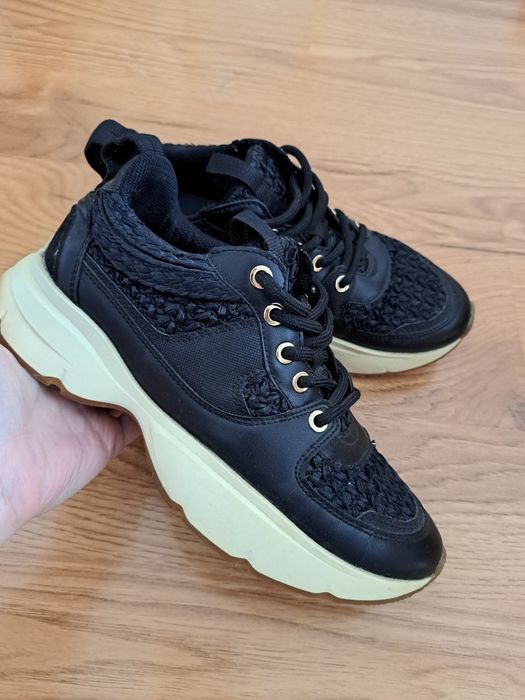 Кросівки жіночі Zara