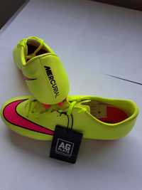 Chuteiras Nike Mercurial Victory - n.º 43