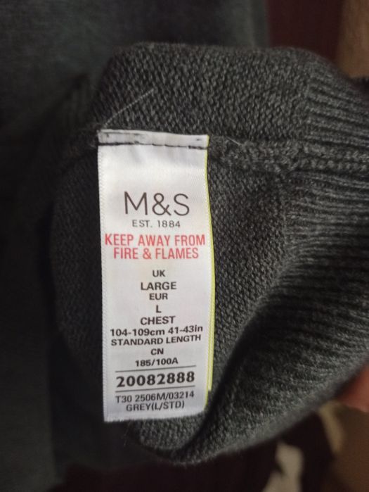 Светр Marks & Spencer у відмінному стані