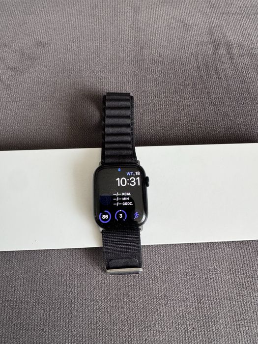 Apple Watch Series 7 – 45 mm Midnight Aluminium (bateria 87%)
