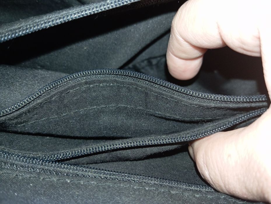 Torebka do ręki , czarna