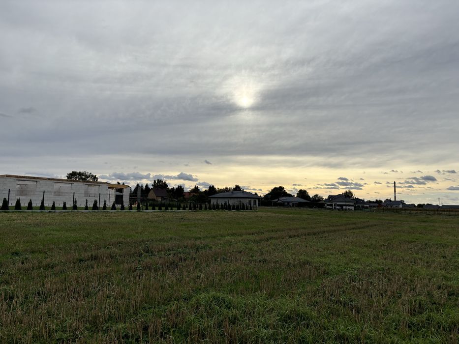 Dzialka budowlana w Szopinku k. Zamościa  8.1 ara