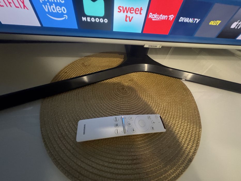 Smart Samsung 50 дюймів Wifi Youtube Netfliks Білий