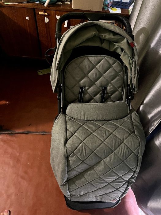 Прогулянкова коляска Карело Браво