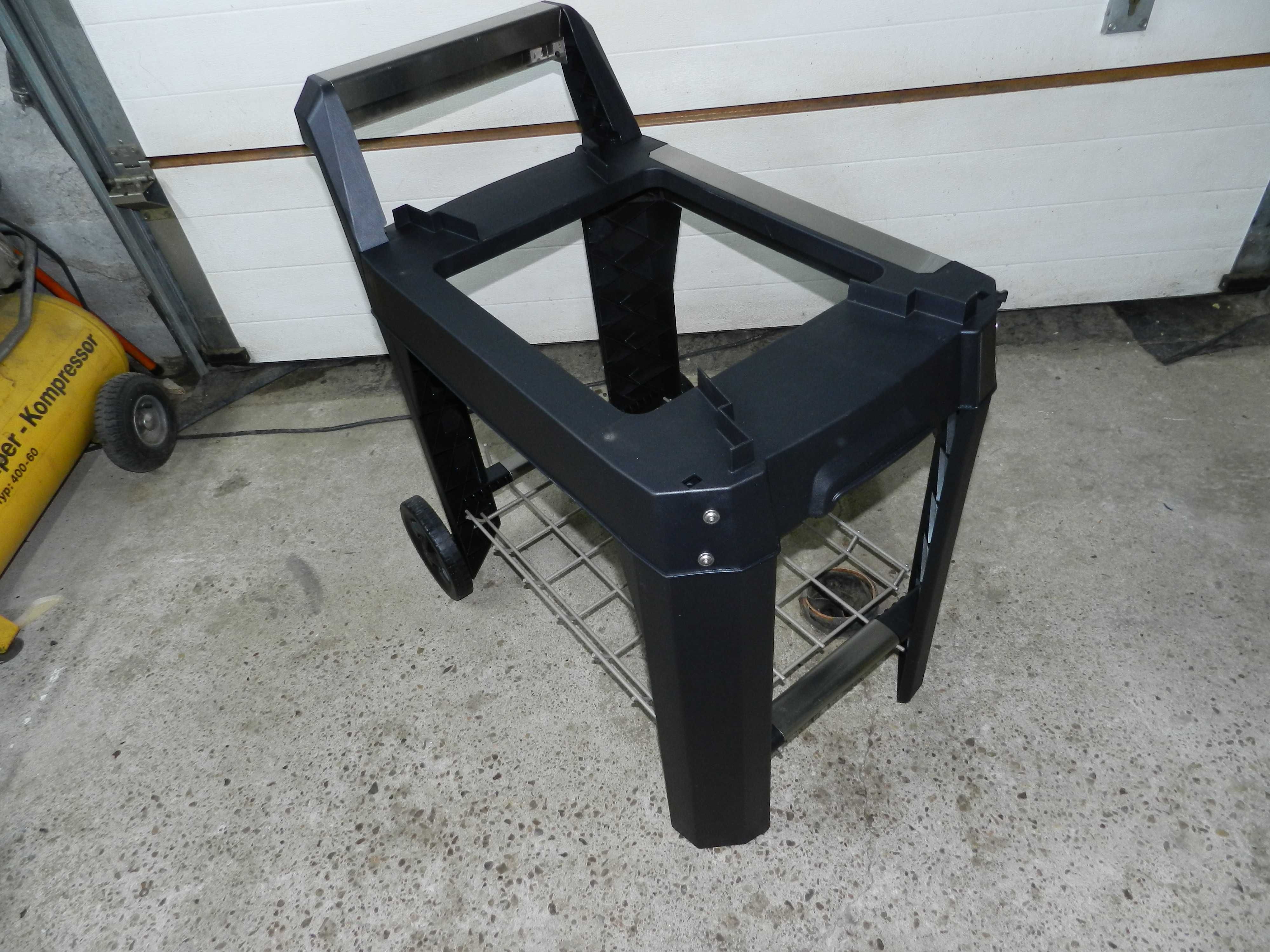 Stolik Weber do grilla  najnowszy model