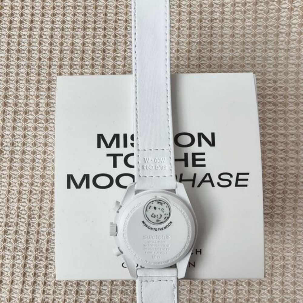 Snoopy i Omega x Swatch SO33W700: Limitowany Model