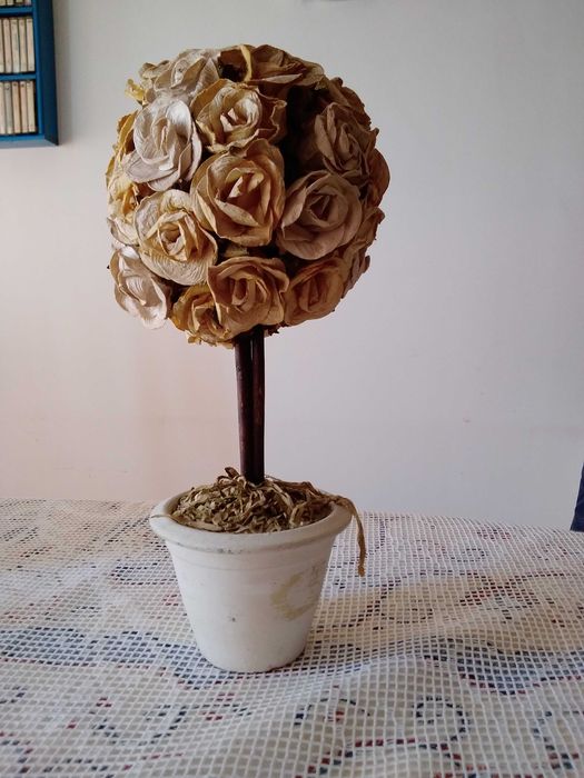 Planta em vaso (artificial) flores decoração.