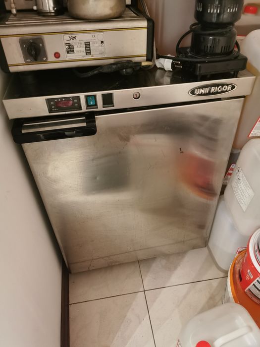 Холодильник. Профик, нержавейка Unifrigor, сделан в Италии