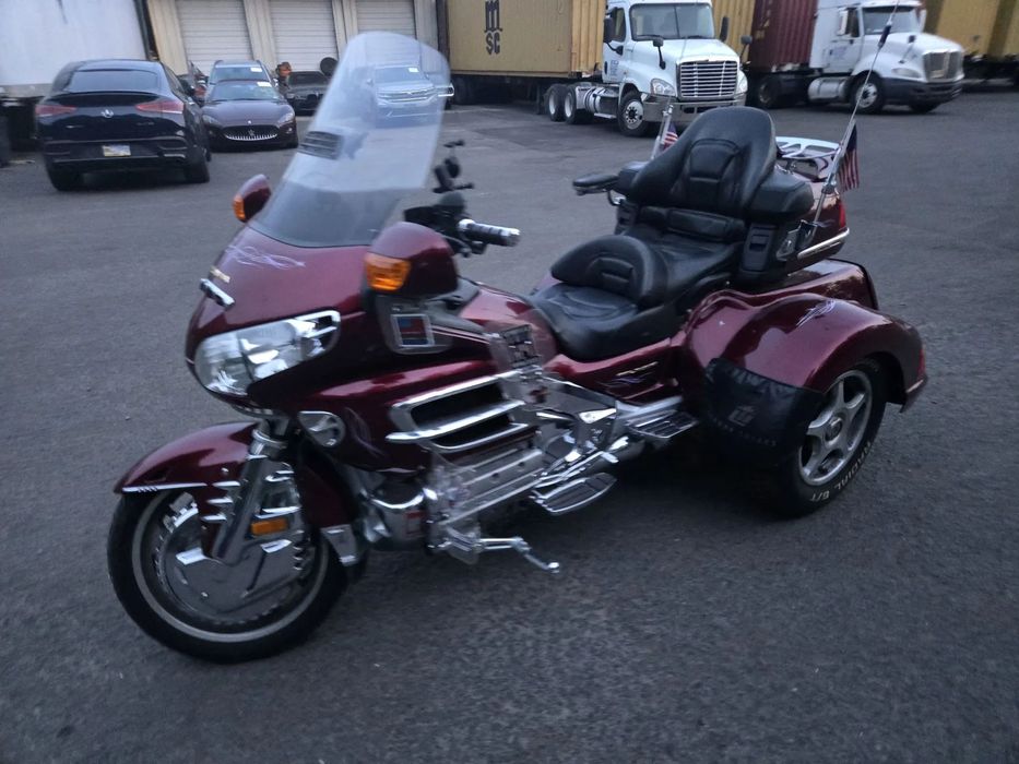 Honda GL Honda Goldwing TRAJKA