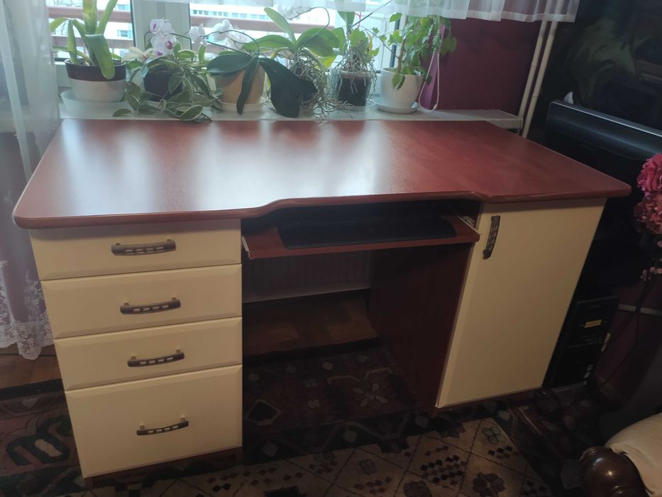 Biurko drewniane duże 140/70/80 z szufladami + szafka, stan b. dobry