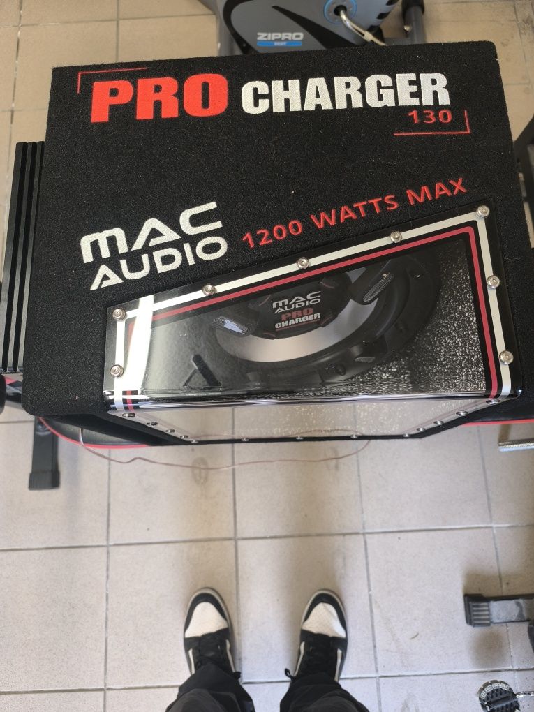Tuba mac audio pro charger 1200w z wzmacniaczem crunch