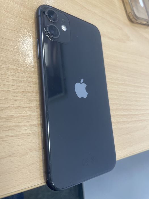 Iphon 11 - czarny, stan dobry