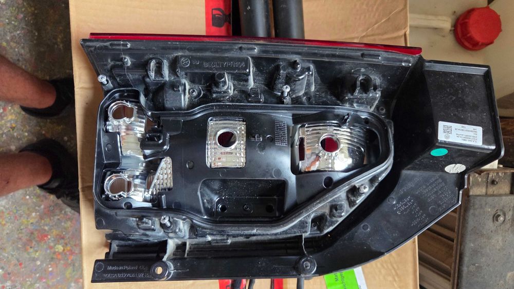 Lampa prawy Tył VW T6.1 transporter Multivan