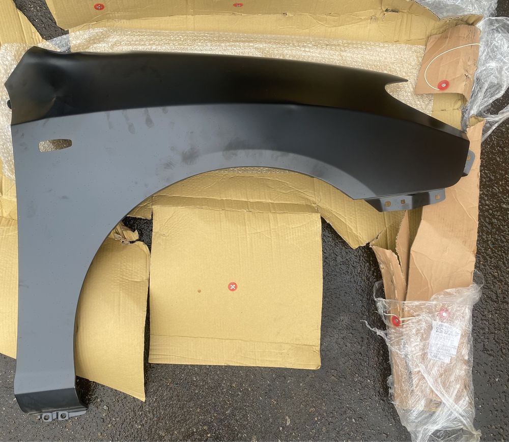 Переднее правое крыло HYUNDAI ELANTRA 2007-2011.