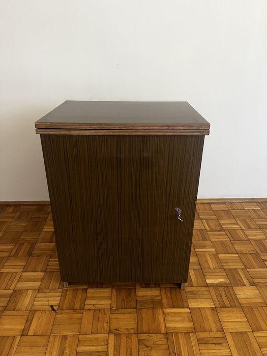 Szafka pod maszynę do szycia