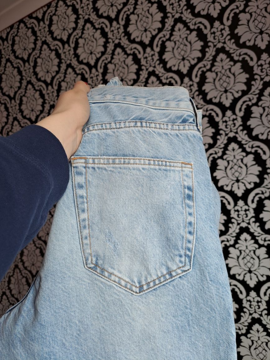 Nowe spodnie Dżinsy Zara