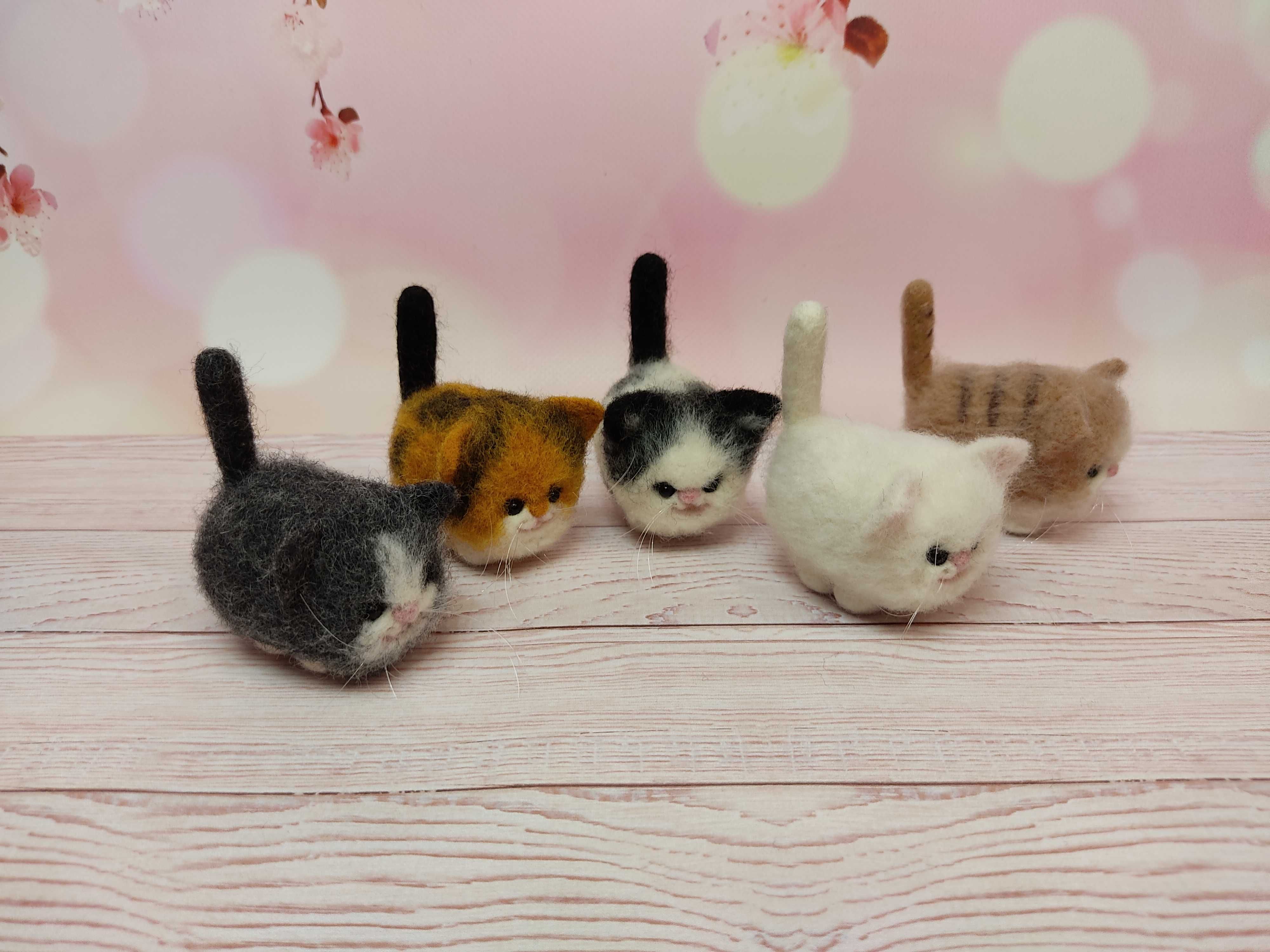 Котики из шерсти. Игрушка кот. Портрет животного Сувенир котик