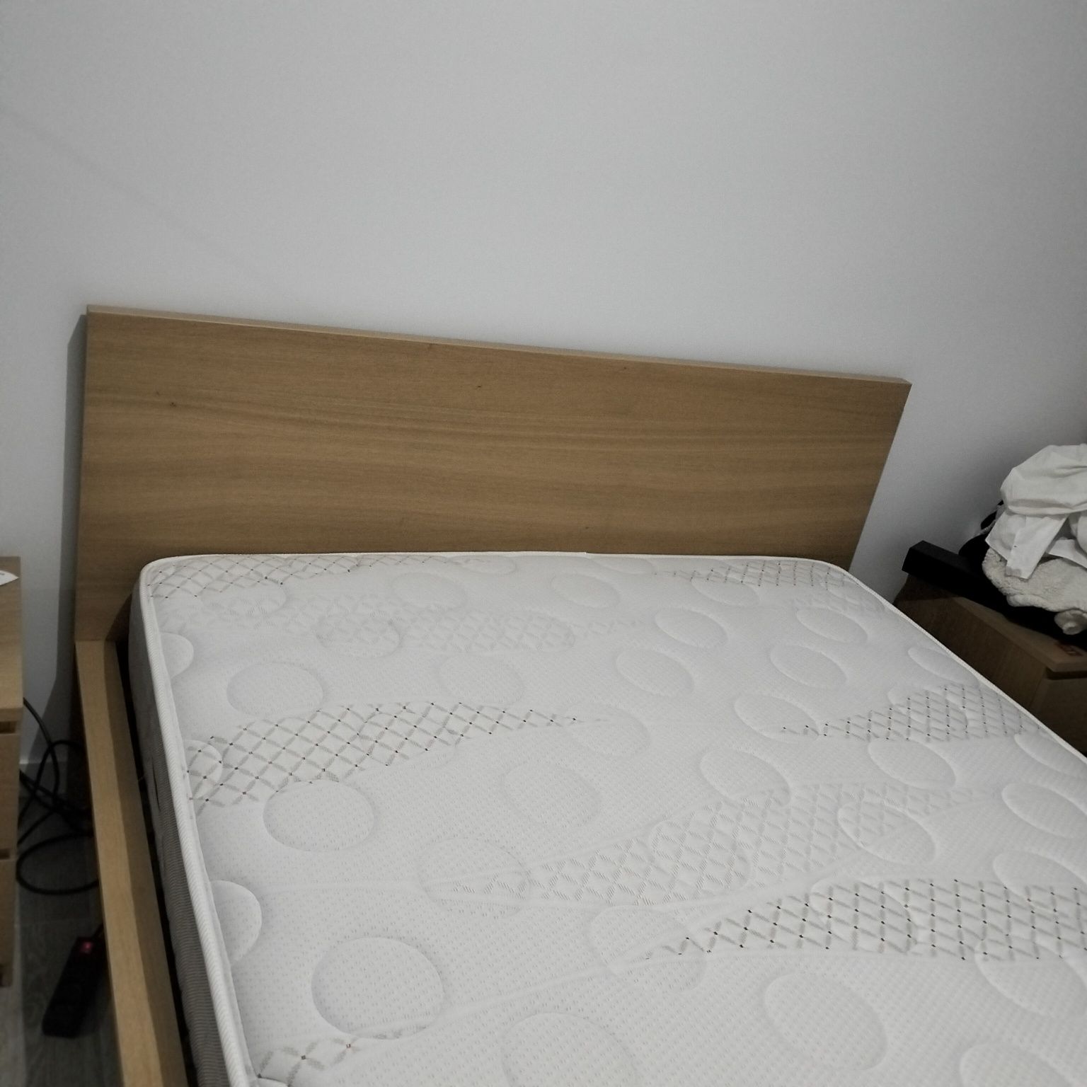 Cama malm ikea como NOVA**
