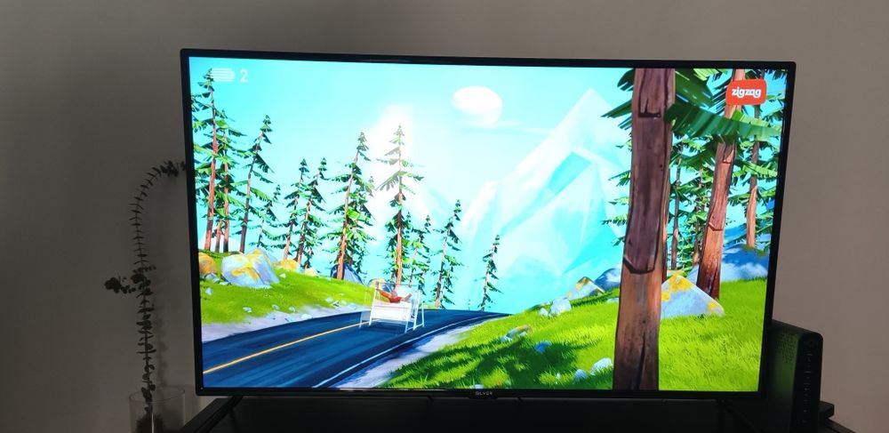 TV Silver 55" LED UltraHD 4K como nova