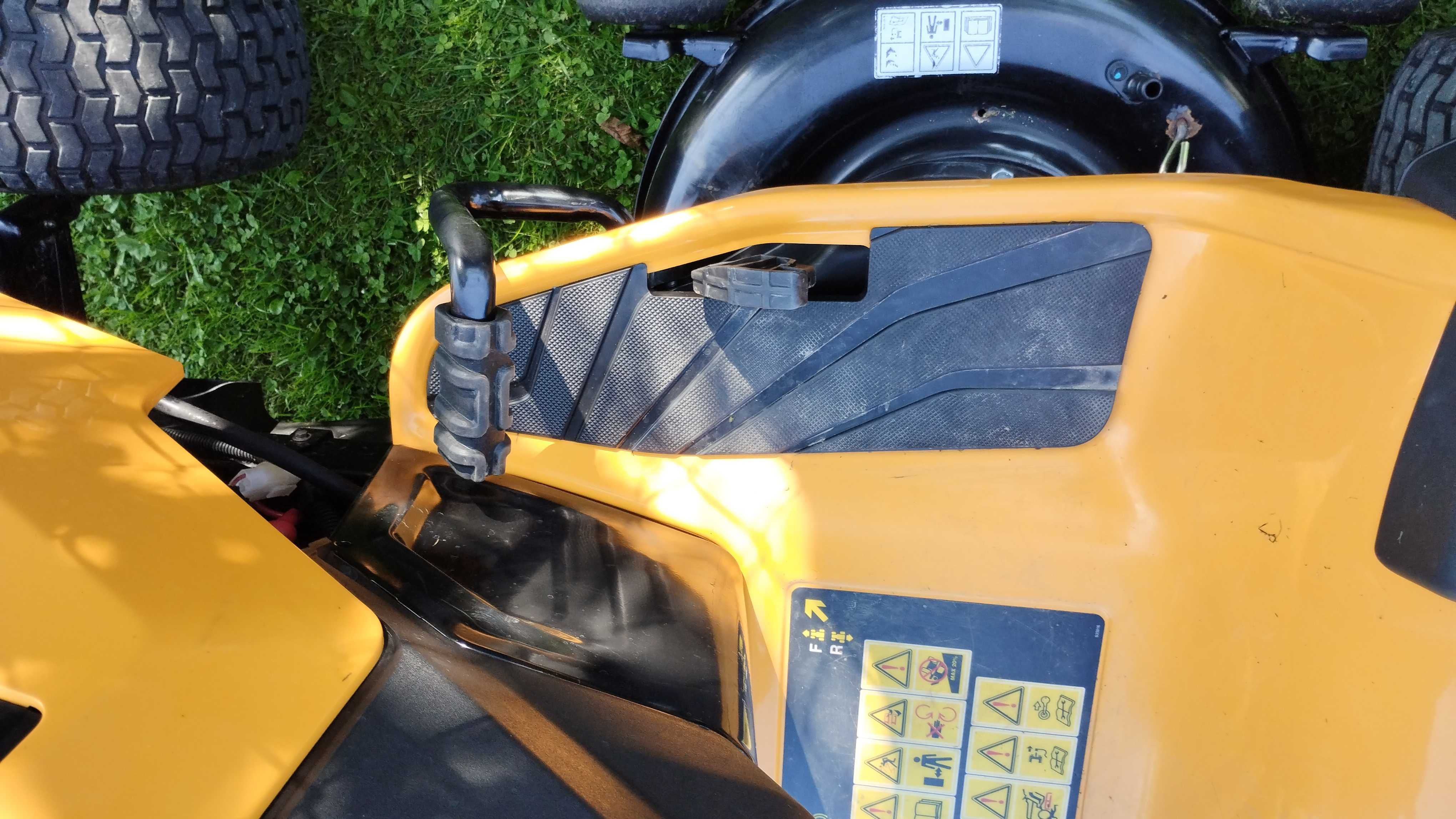 Kosiarka traktorek CUB CADET XT1 OR 106