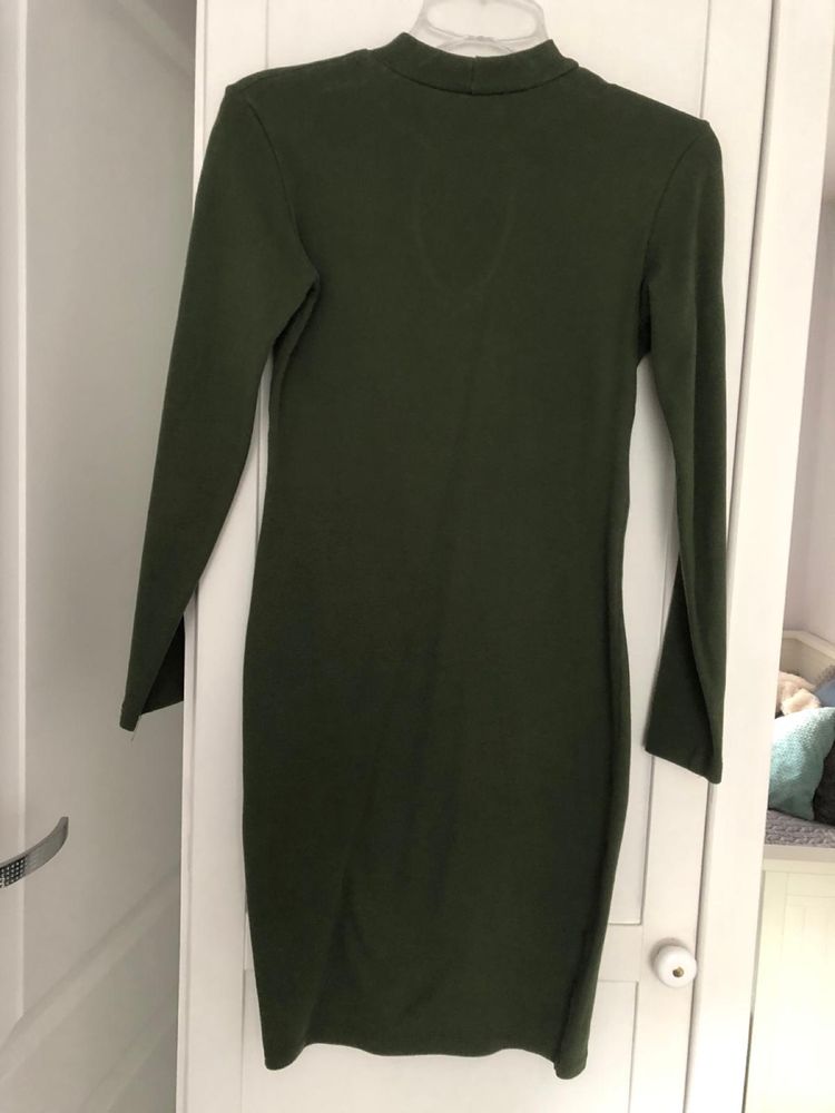 Obcisła sukienka khaki r.S/M