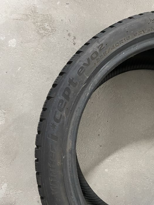 225/40 r 18 Hankook winter i cept evo 2