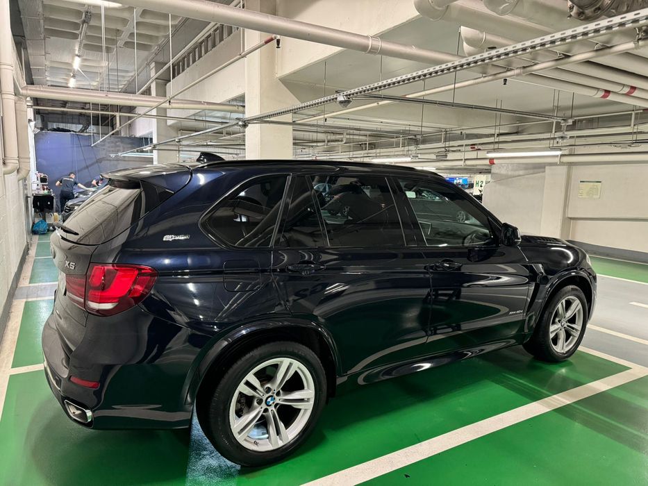 BMW X5 2018 – Excelente estado, baixa quilometragem
