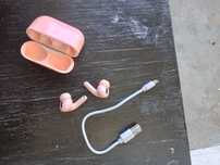 Airpoods (fones via bluetooth)