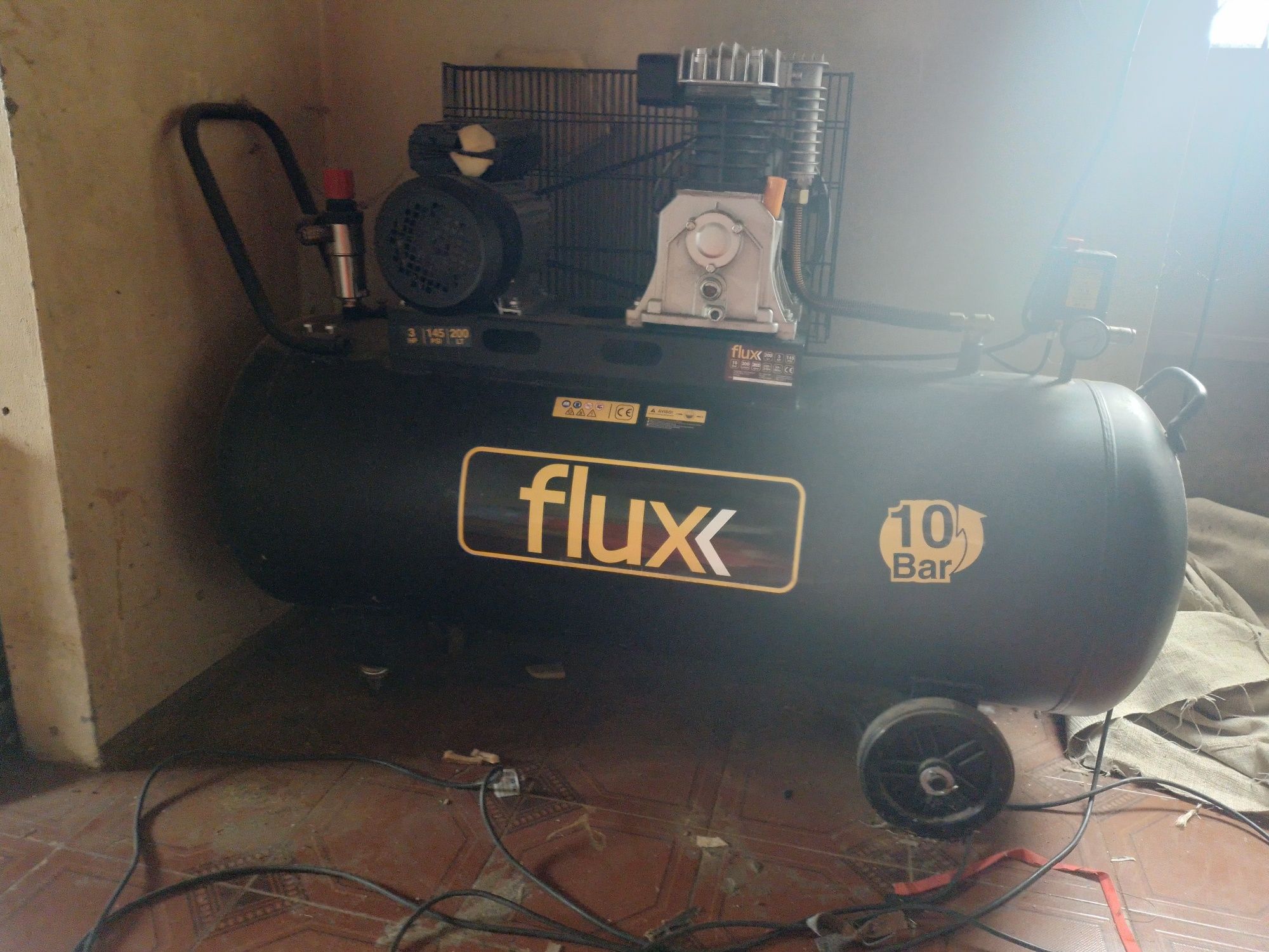 Compressor Flux de 200 litros