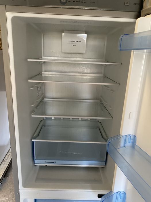 Frigorífico Combinado Cinzento Balay